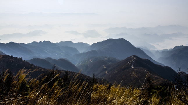 山峦美景