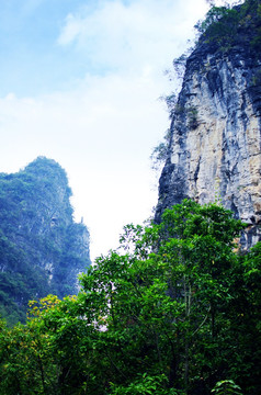 聚龙潭 山景