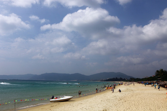 亚龙湾风光
