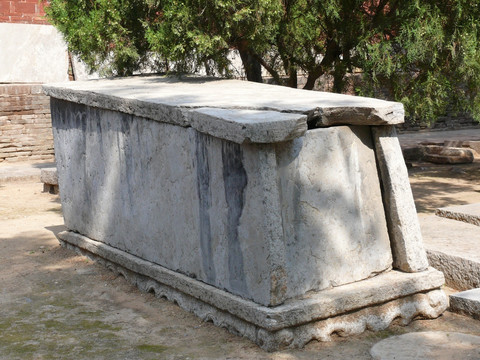 古代石棺材