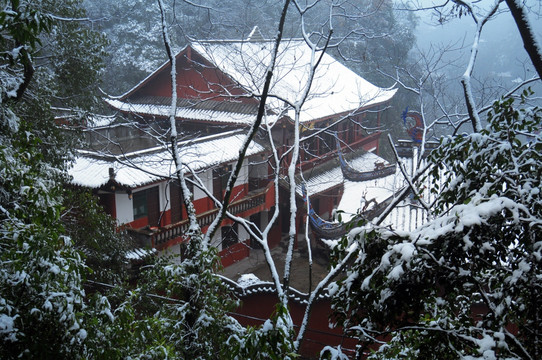 青城山雪景