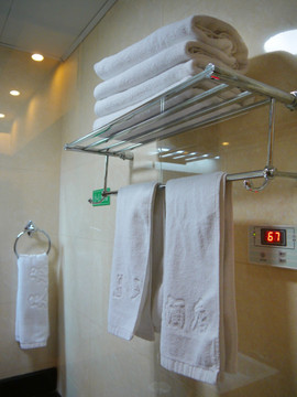 毛巾 浴巾 浴巾架