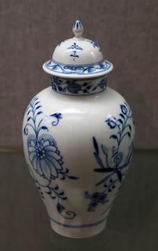 德国青花瓷瓶