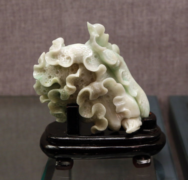 缅甸玉雕摆件