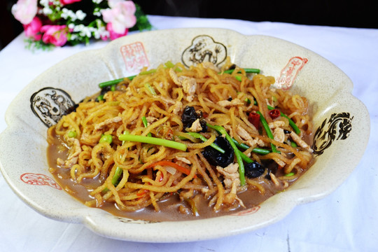 农家菜 家常烧皮丝