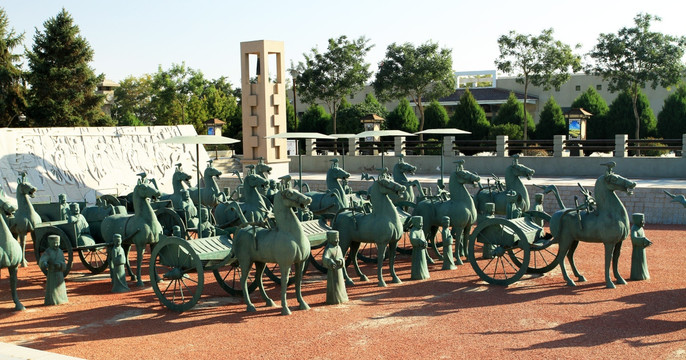 甘肃武威 铜车马队雕塑群