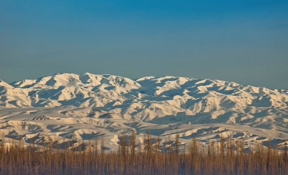 天山