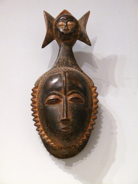 双面面具 非洲雕刻