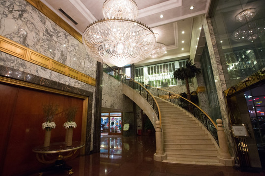 酒店大堂楼梯
