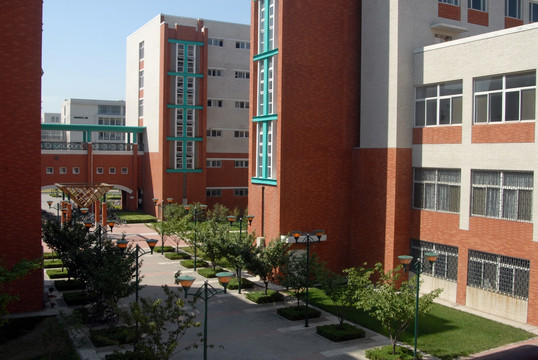 郑州大学 211学校