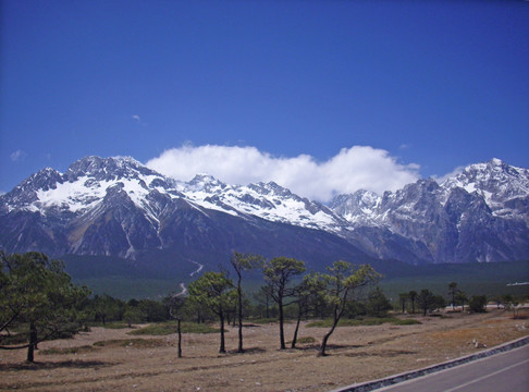 玉龙雪山