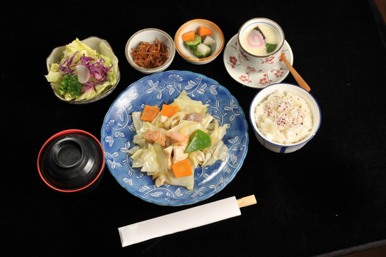 卷心菜套餐饭