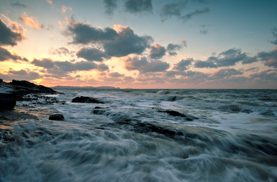 落日海浪