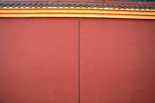 红色院墙