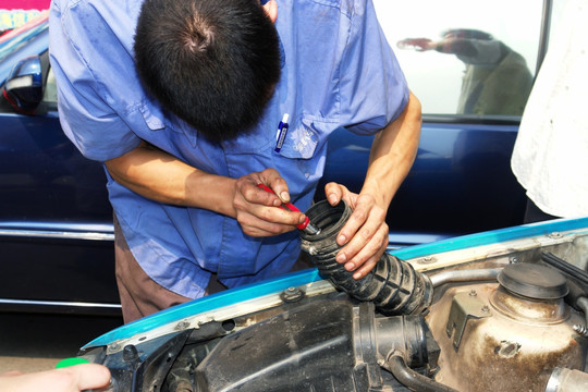 修理汽车
