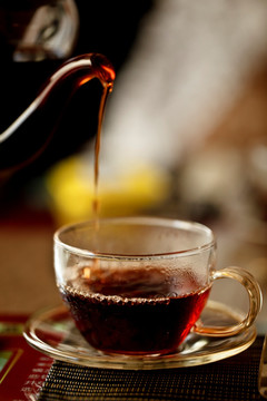 倒茶