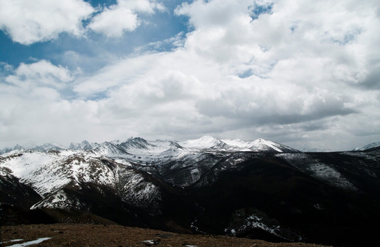 九寨沟雪山