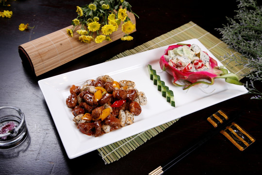 黑胡椒牛肉粒