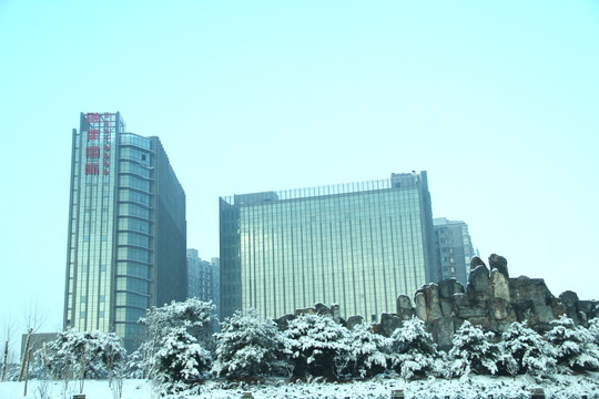 雪景办公楼