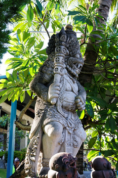 印尼巴厘岛雕像