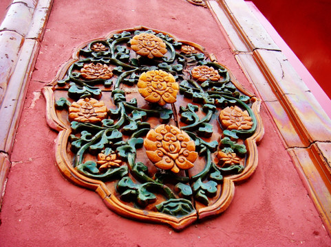 北京故宫的琉璃雕刻