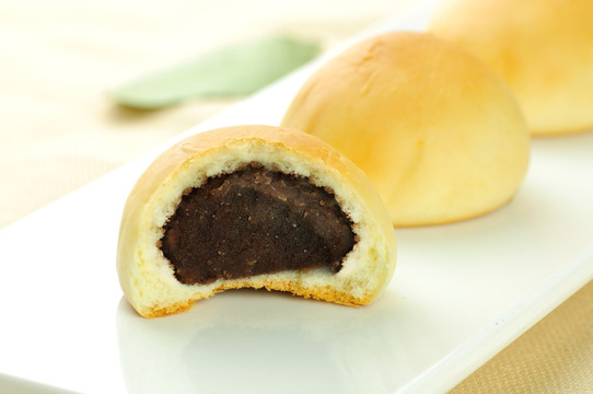 豆沙包