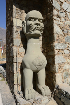 汶川羌人谷抽象雕塑