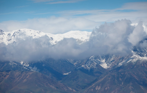 天山