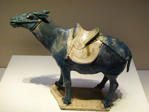 蓝釉陶驴