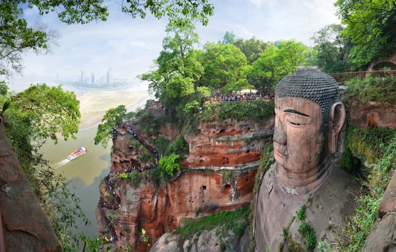 乐山大佛侧面全景