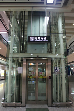 广州地铁专用电梯