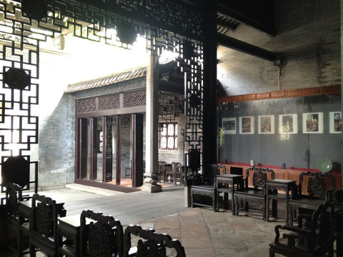 清代官宦府邸厅堂陈设