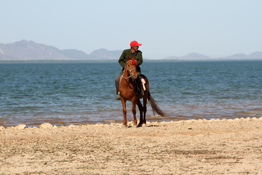 翠屏湖 骑马