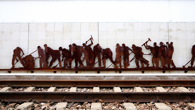 铁路工人雕塑