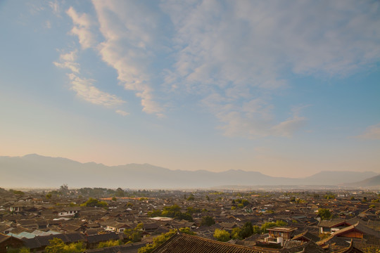丽江古城日出