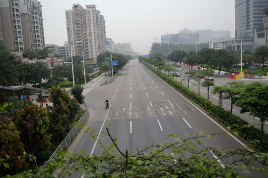 路 公路 高速路 高楼  蓝天