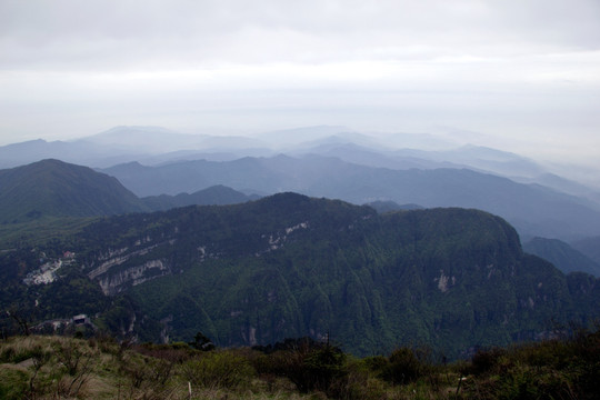 峨眉山夏景