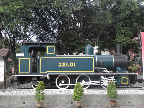 铁路交通历史展品蒸汽机