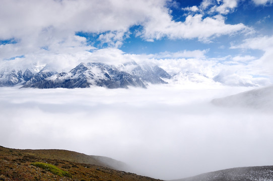 贡嘎雪山