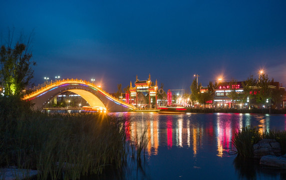 运河夜景