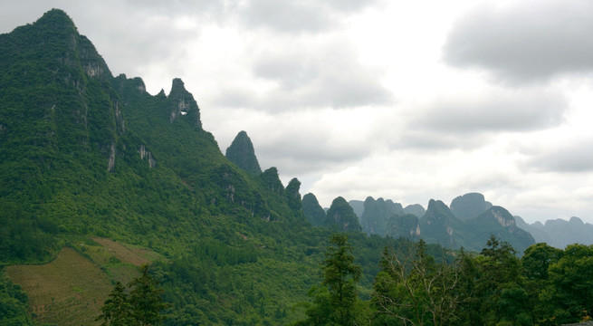 奇峰异景