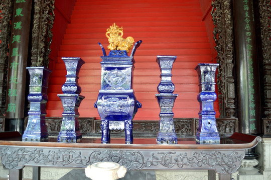 鼎 狮子 祭祀 瓷器 祠堂