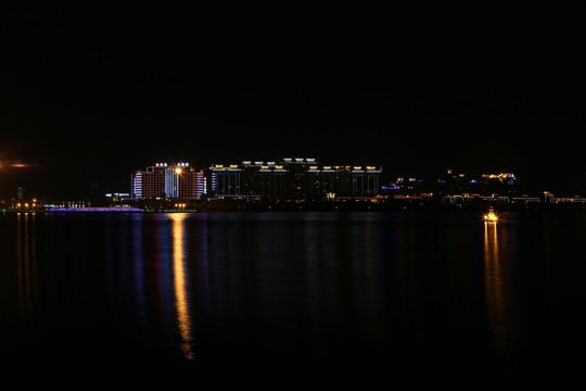 灵湖夜景