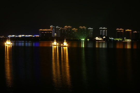 灵湖夜景