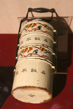 搪瓷饭盒