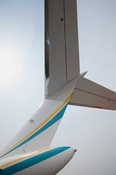 飞机尾翼