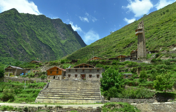 四川松潘民居山水风光