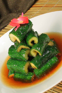 特色酱黄瓜