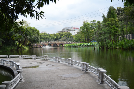 小桥流水