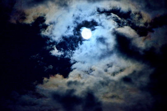 彩云包月